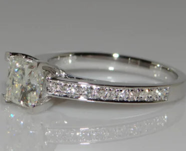 Square Princess Cut Ring with Zirconia, Elegant Design