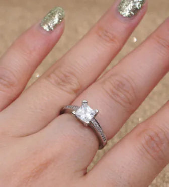 Square Princess Cut Ring with Zirconia, Elegant Design
